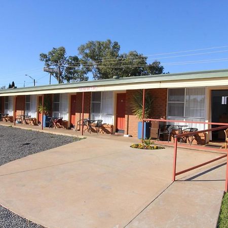 Cross Roads Motel Cobar Exteriér fotografie