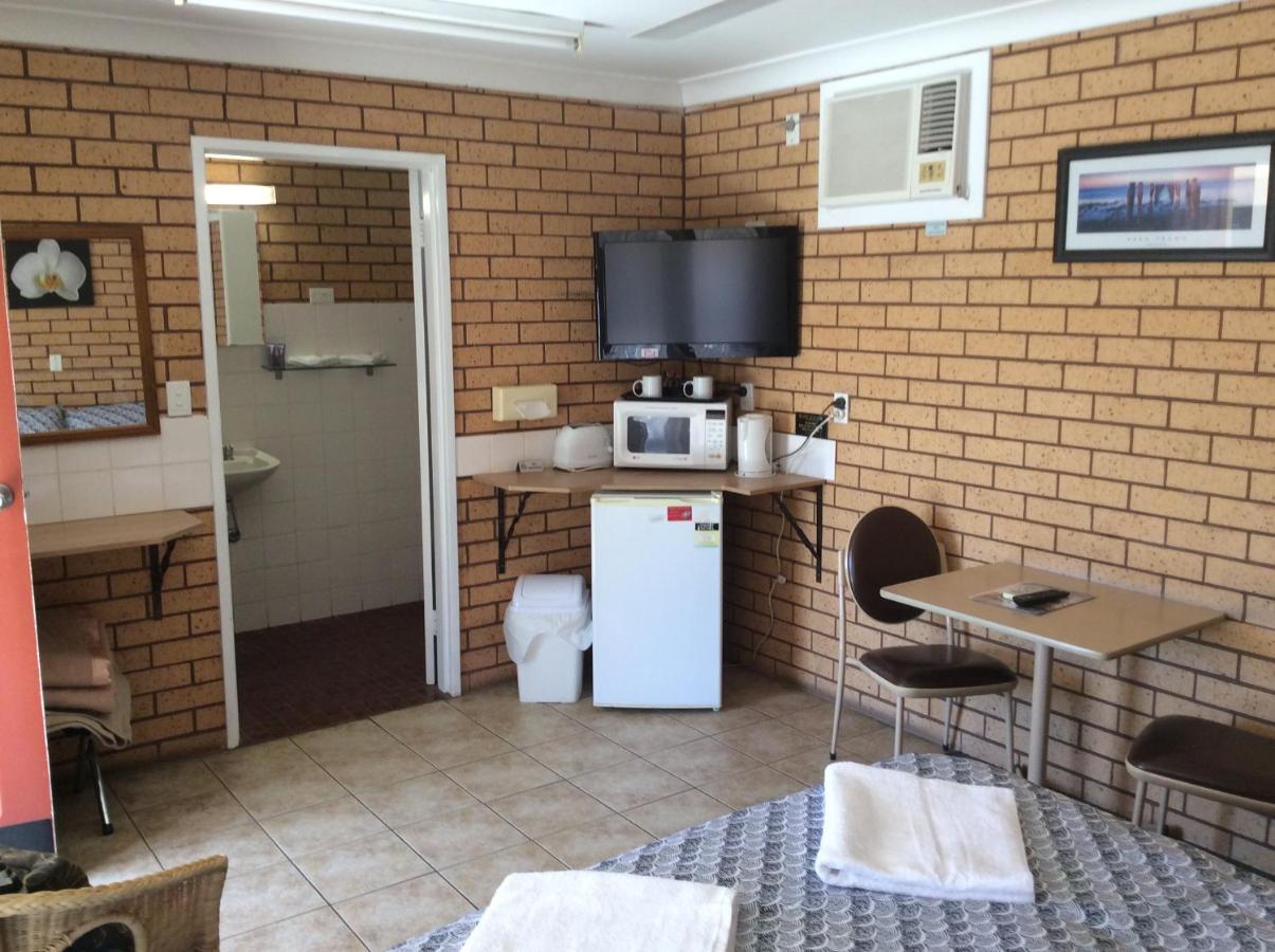Cross Roads Motel Cobar Exteriér fotografie